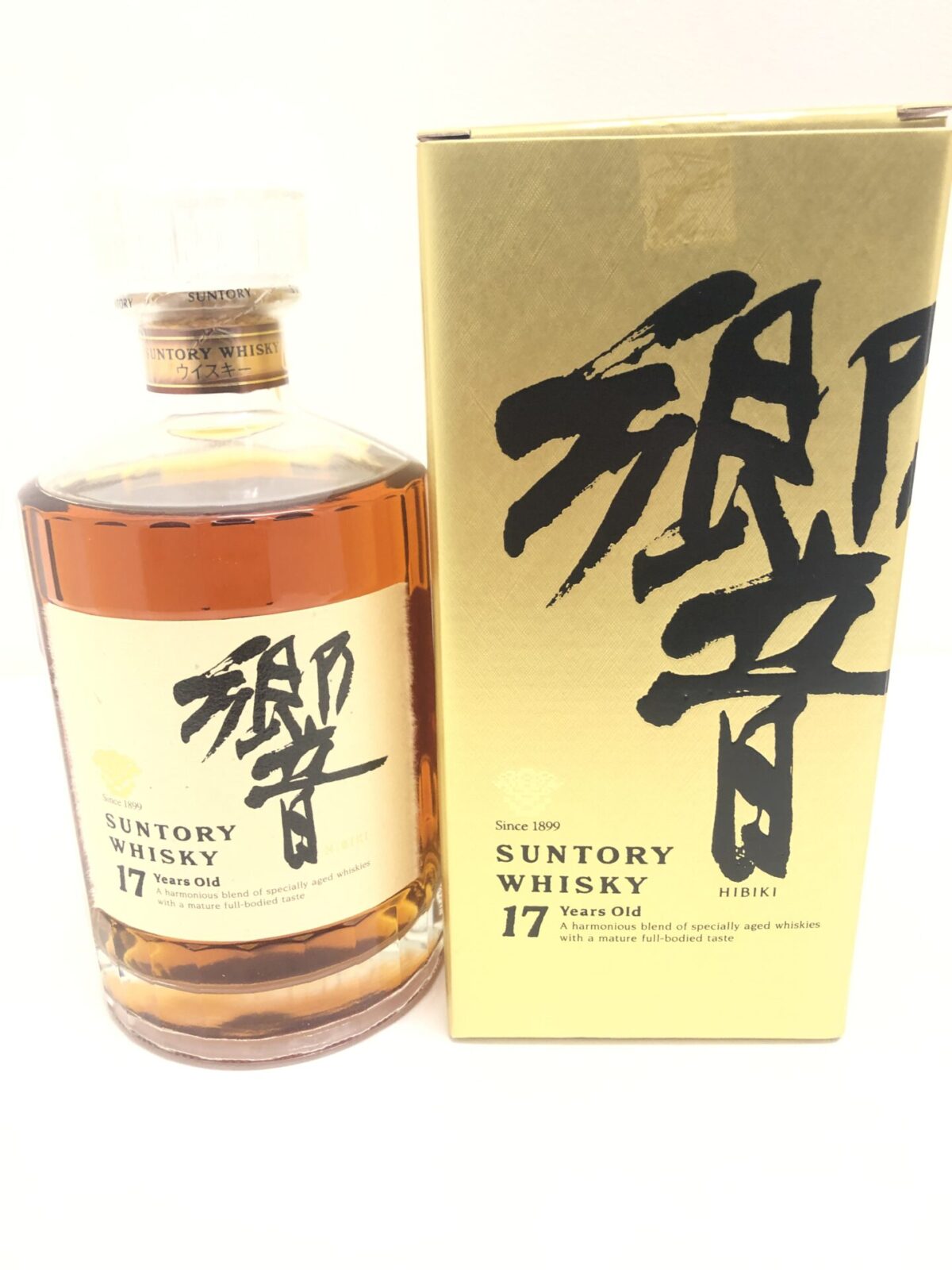 SUNTORY】のウイスキー「響17年 裏ゴールドラベル」の気になる買取価格 ...