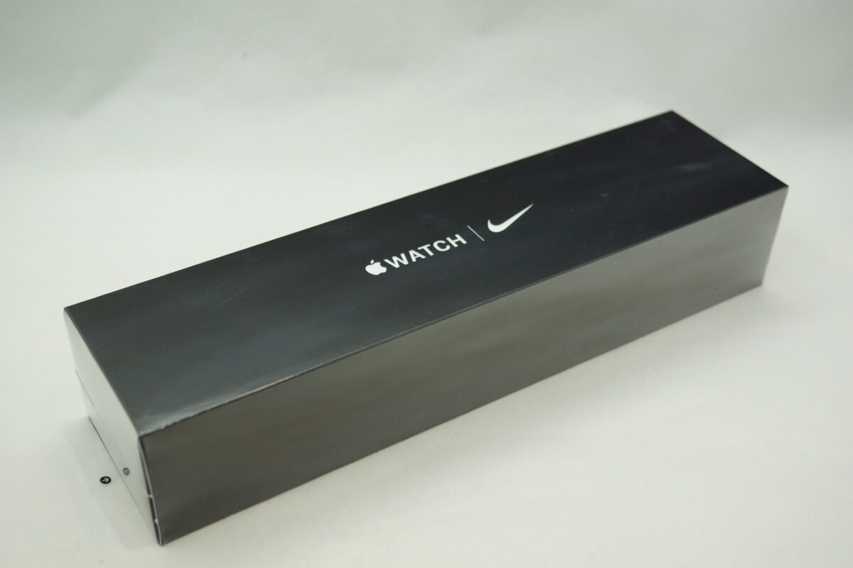 新品未開封

Apple Watch Nike Series 5（GPS）-