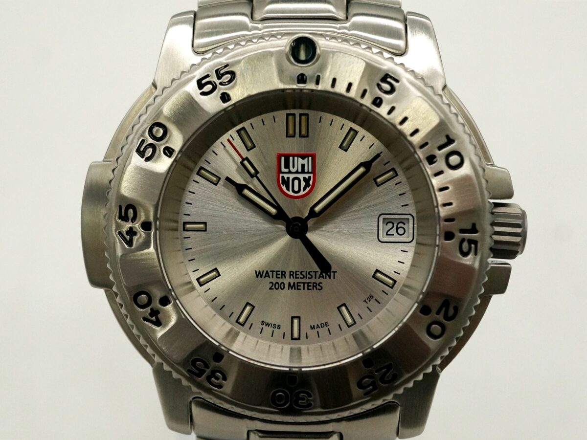 ケース縦43cm×横48cmLUMINOX ルミノックス  SERIES 3200腕時計 シルバー 美品