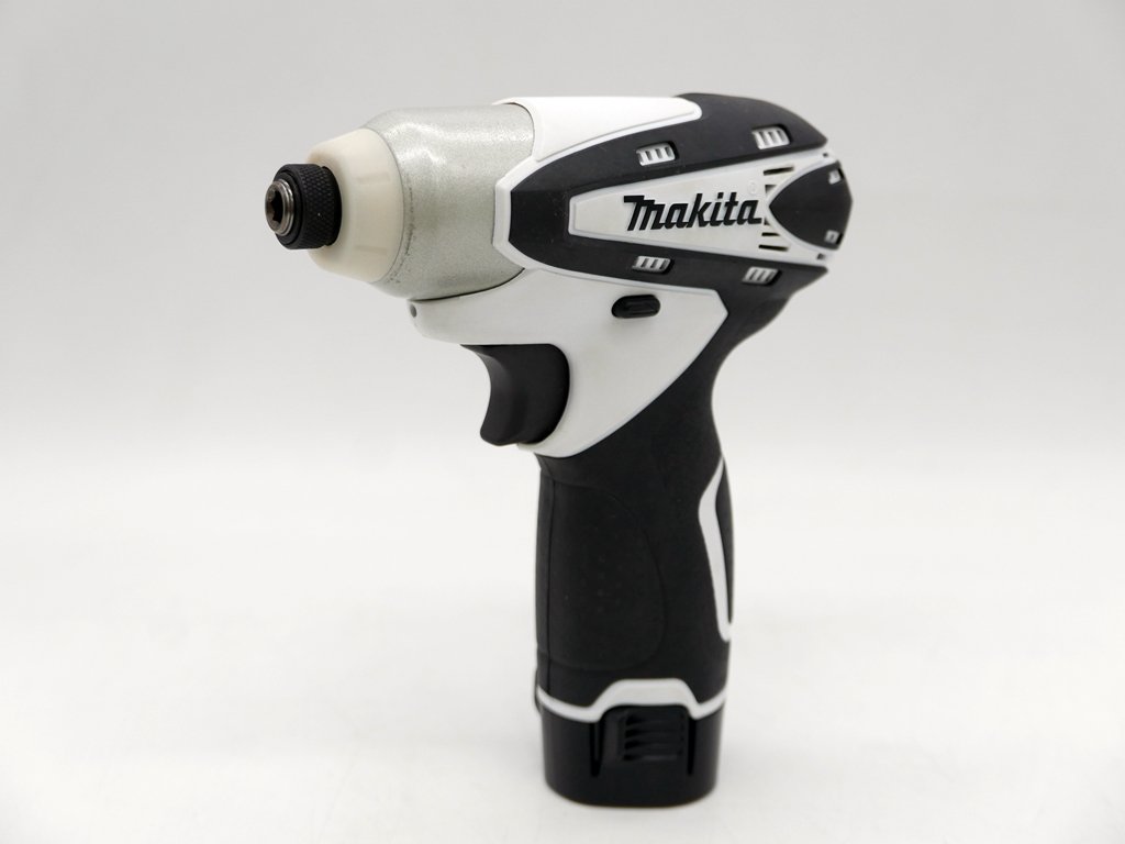 中古品】Makita(マキタ) 充電式 インパクトドライバ 10.8V 1.3Ah 白