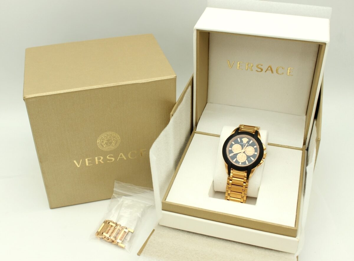 VERSACE ヴェルサーチ クォーツ腕時計 クロノグラフ VEM800318 買取　熊本