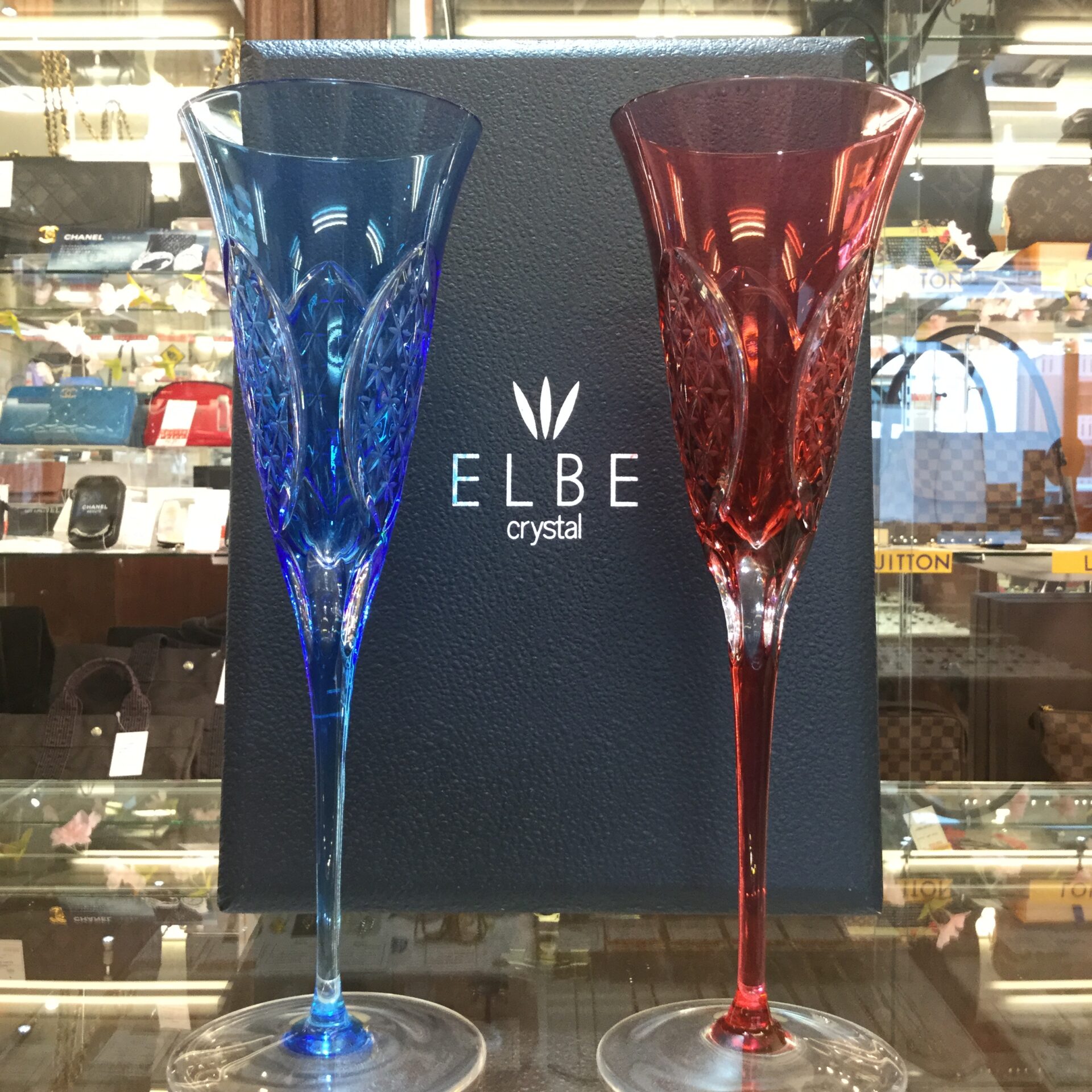 ELBE ・クリスタル/ボヘミア フルートグラス】を買取させて頂きました