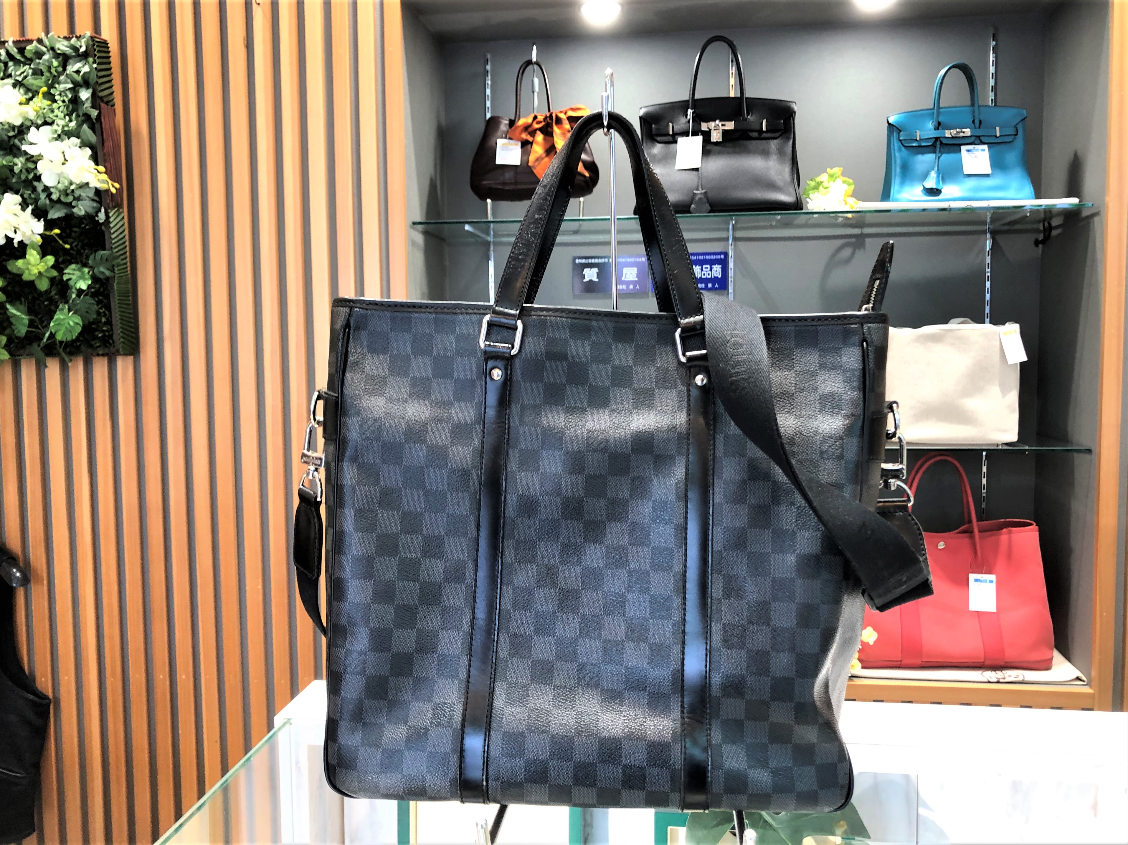 Louis Vuitton【ルイヴィトン】ダミエ・グラフィット タダオPM N41259