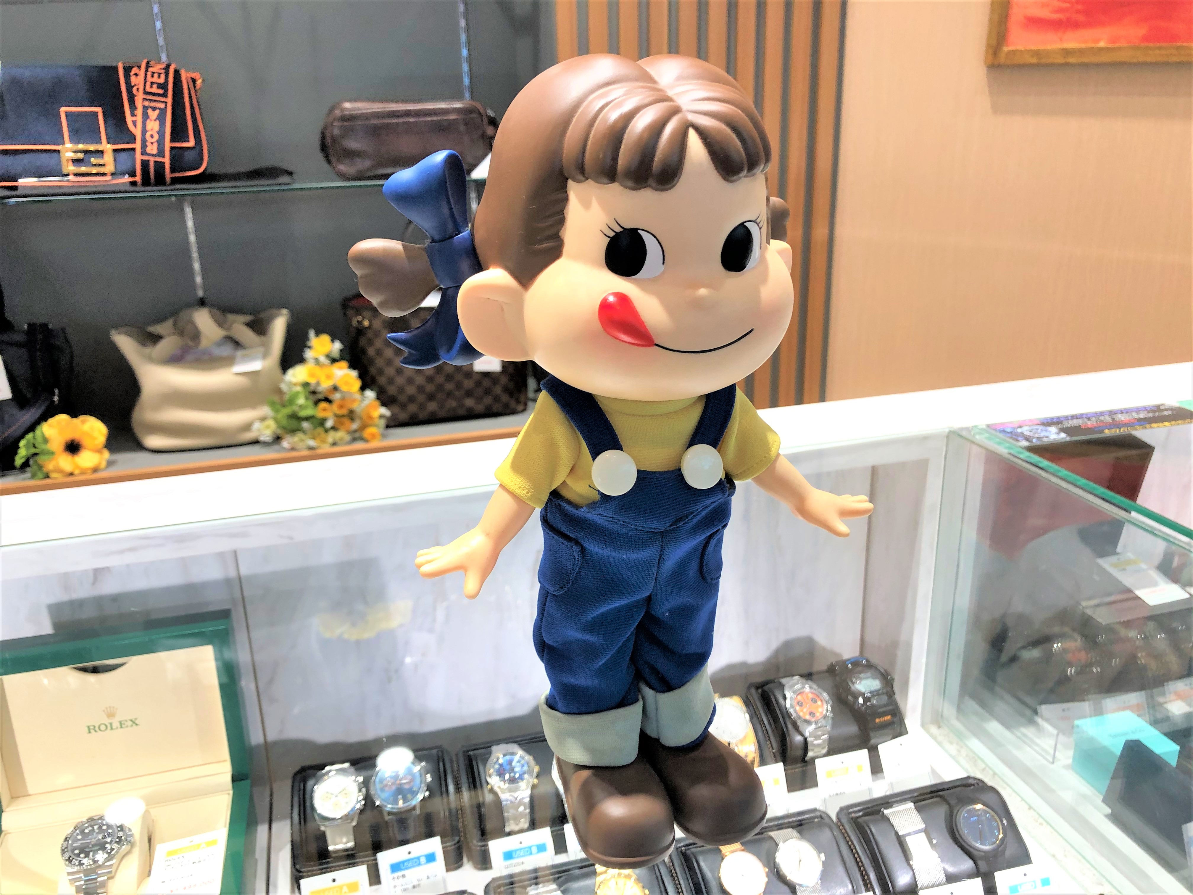 不二家 ペコちゃん人形 フィギュア 青服を名古屋市西区のお客様