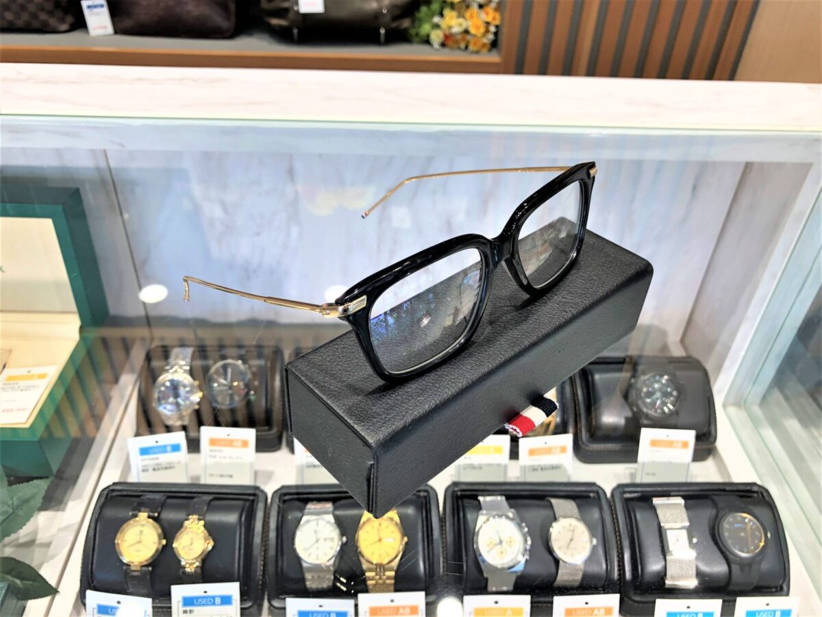 トムブラウン【THOM BROWNE】メガネフレームTB-701 53 Black-12K Gold