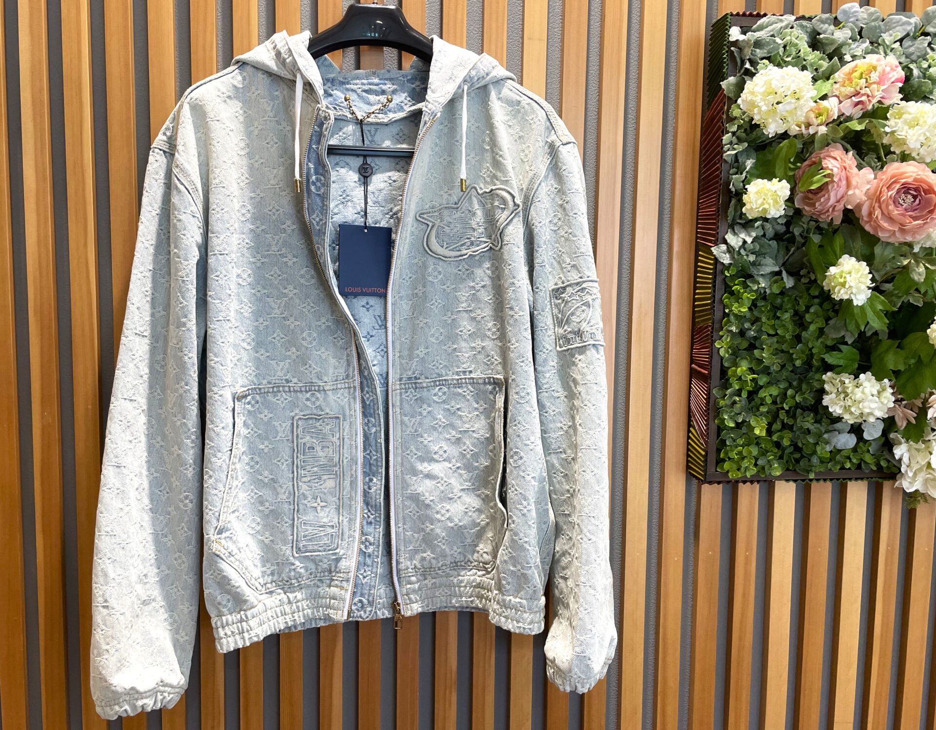 Louis Vuitton NBAコラボ フード付きジャケット ルイ・ヴィトン(LOUIS VUITTON)ルイ・ヴィトン NBAコラボ ジャケット