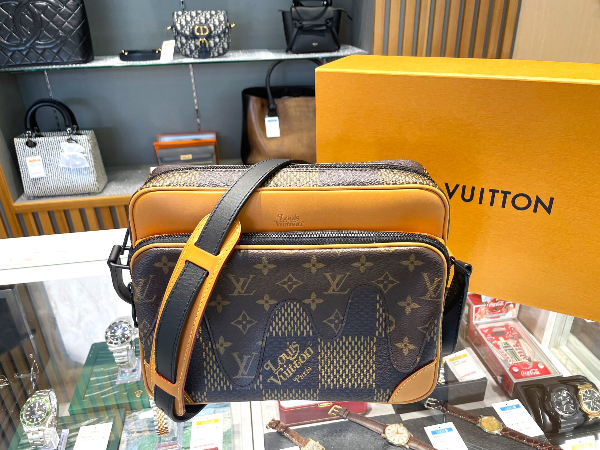 ルイヴィトン【LOUIS VITTON】スクエアードナイルPM N40359 を名古屋市北区のお客様より買取ました♪ | 買取実績 | 質屋かんてい局  名古屋西店 | 質屋かんてい局