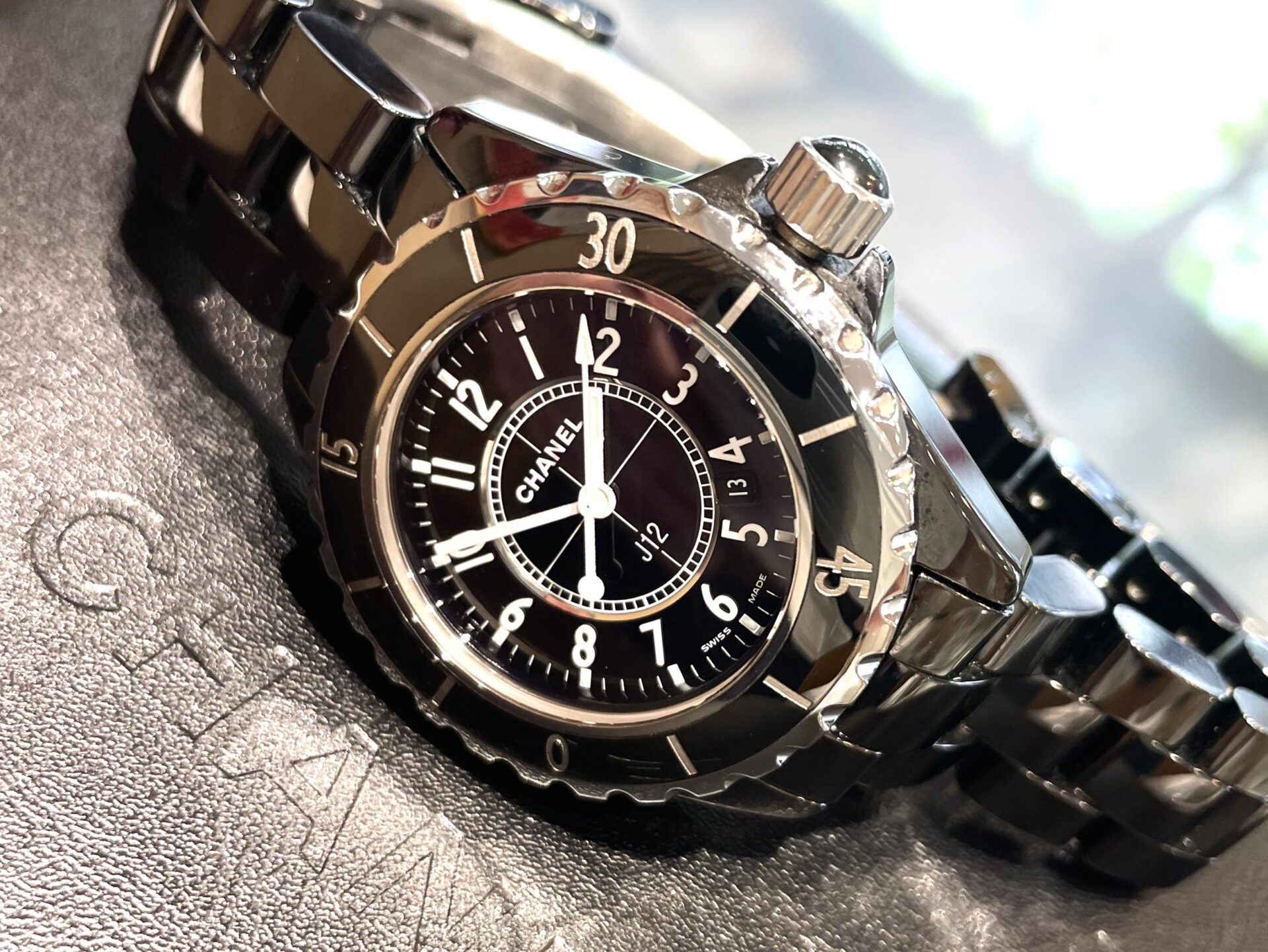 シャネル 純正品 J12 あまりごま セラミック ブラック シャネル J12 ブラックセラミック 33mm H0682 - 腕時計専門店