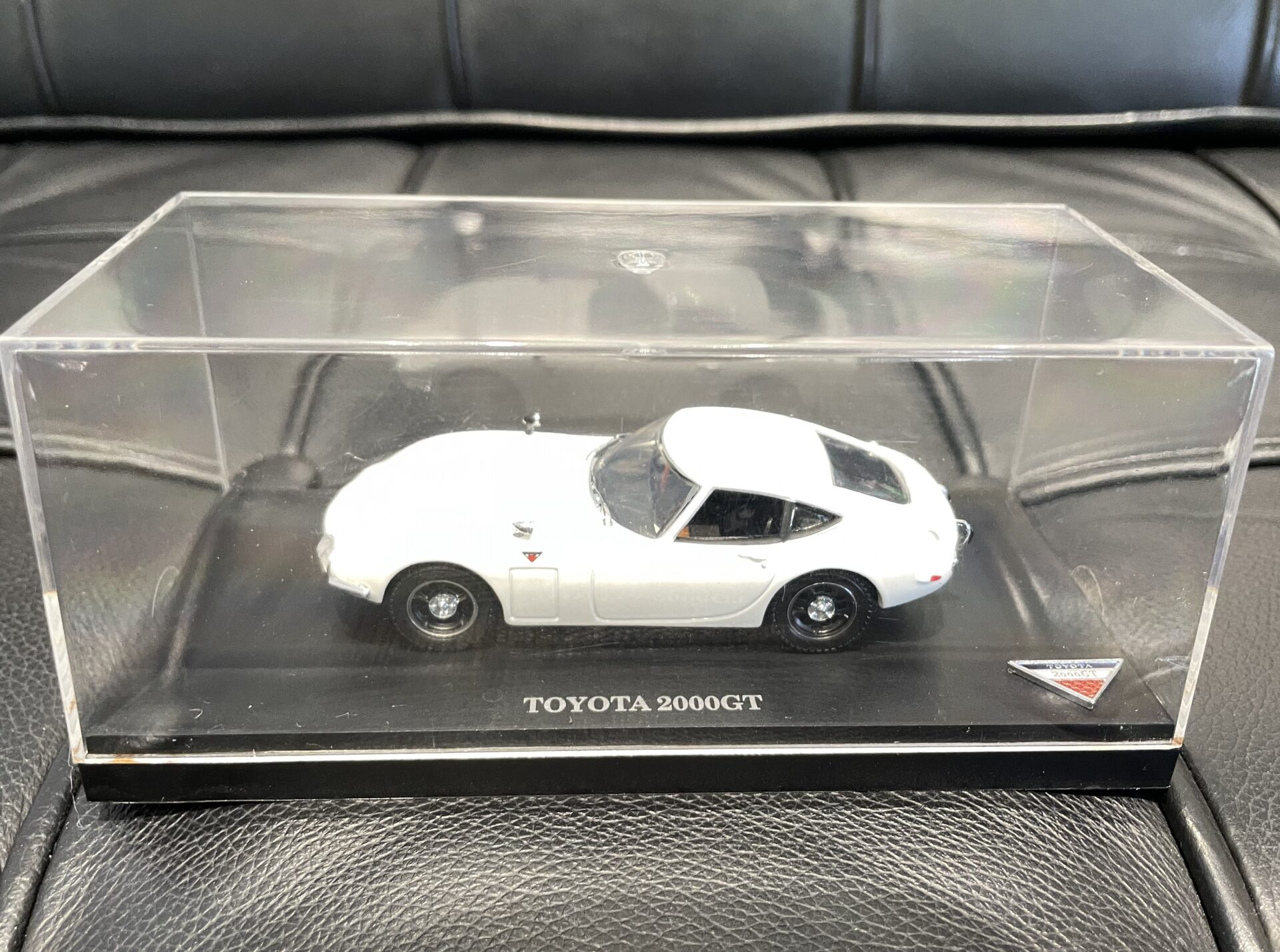 1/43 京商 トヨタ2000GT ホワイト - ミニカー