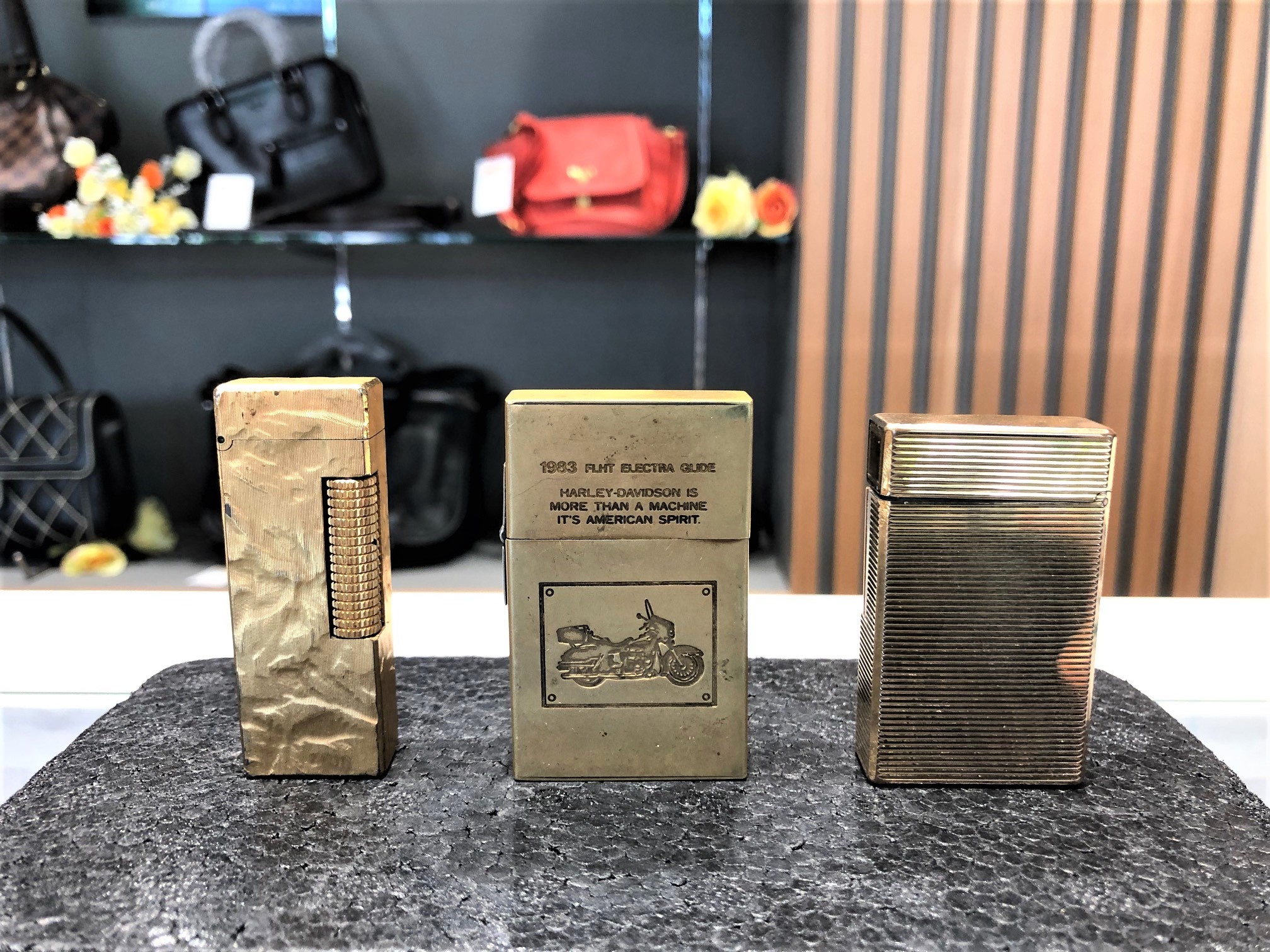 ZIPPO、ダンヒル、デュポンライターをまとめて買取ました♪ | 買取実績 | 質屋かんてい局 名古屋西店 | 質屋かんてい局