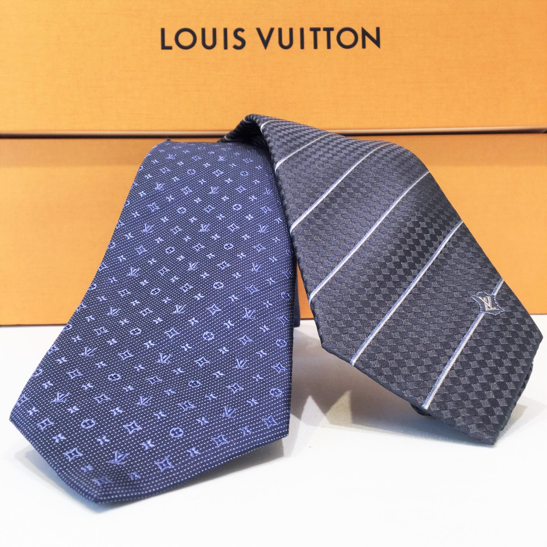 LOUIS VUITTON】ルイヴィトン ネクタイ2本を丸森町のお客様からお
