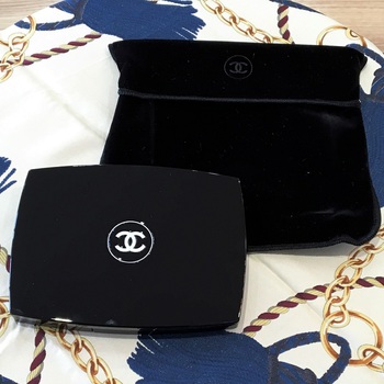 CHANEL】シャネル トラベルメイクアップパレットを仙台市のお客様から