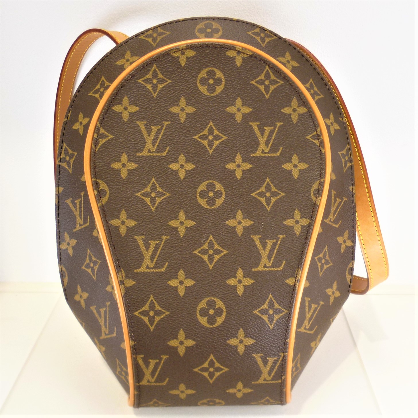 LV エリプスサックアド