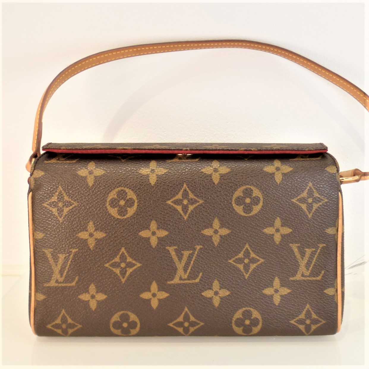 LV レシタル