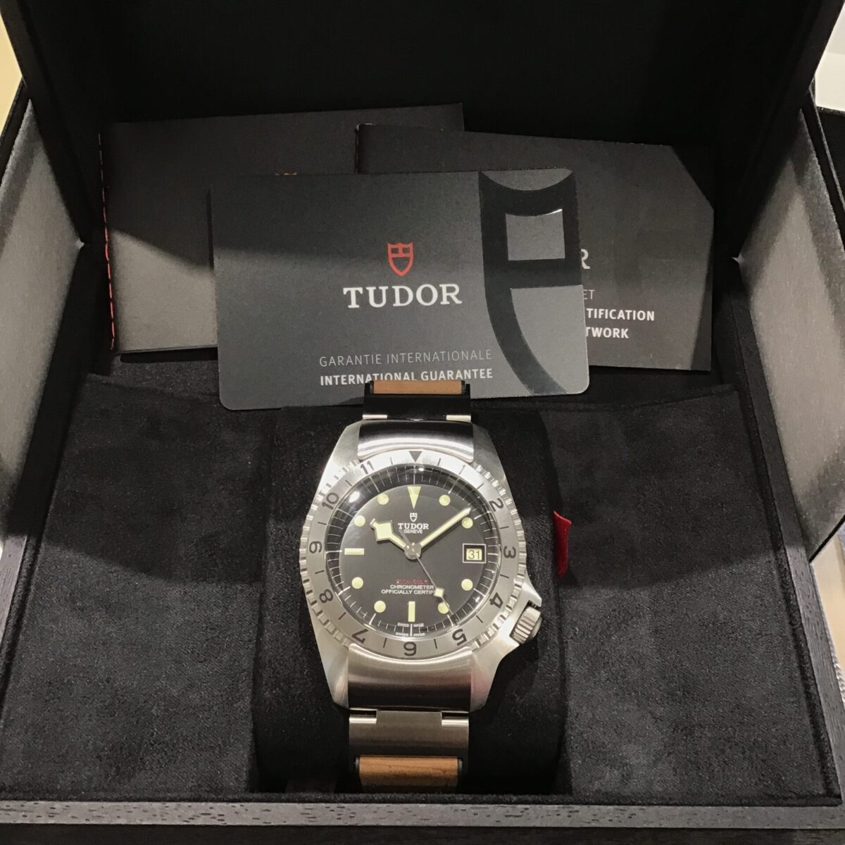 TUDOR P01