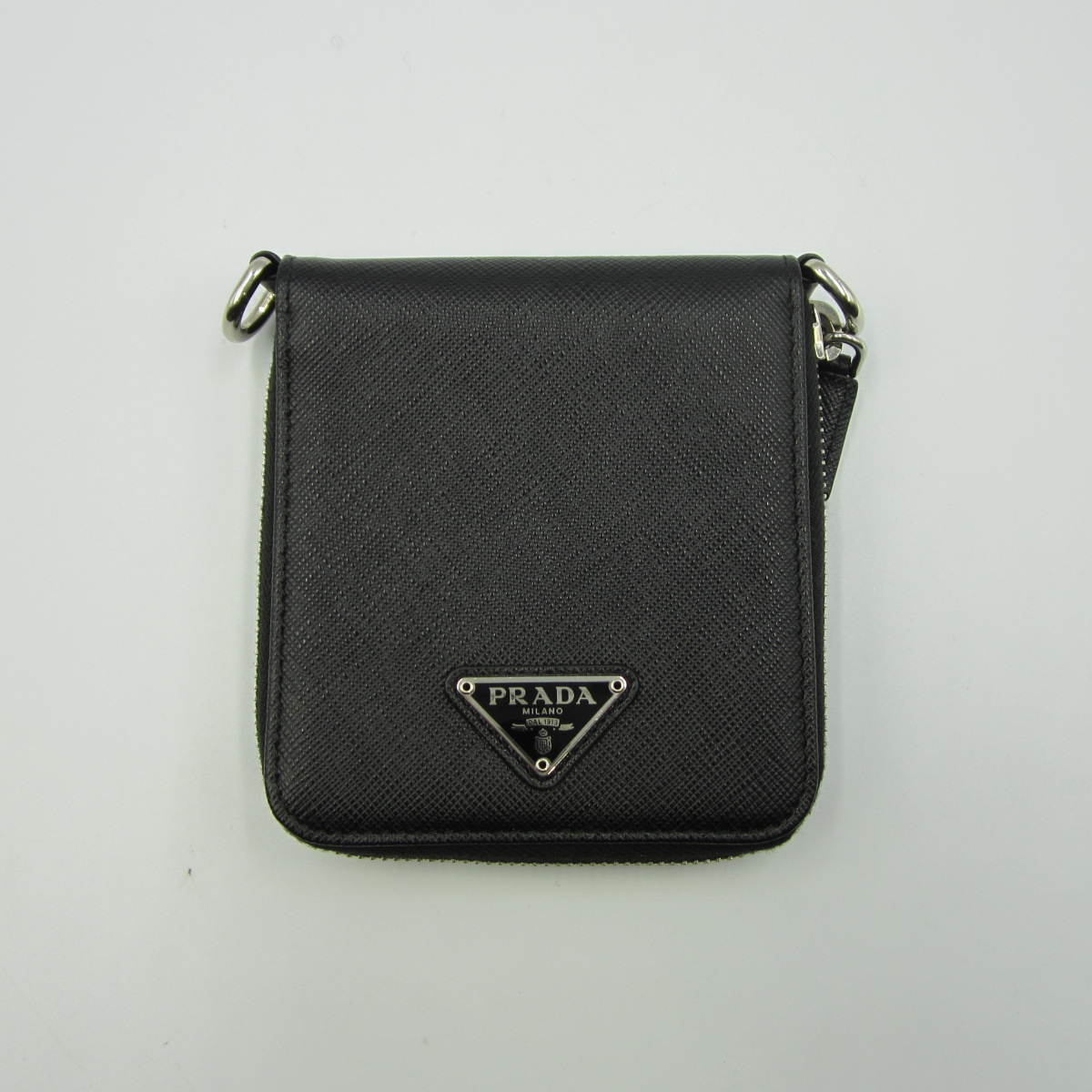 PRADA 2ML221 サフィアーノ コンパクトウォレット ストラップ付き をお 