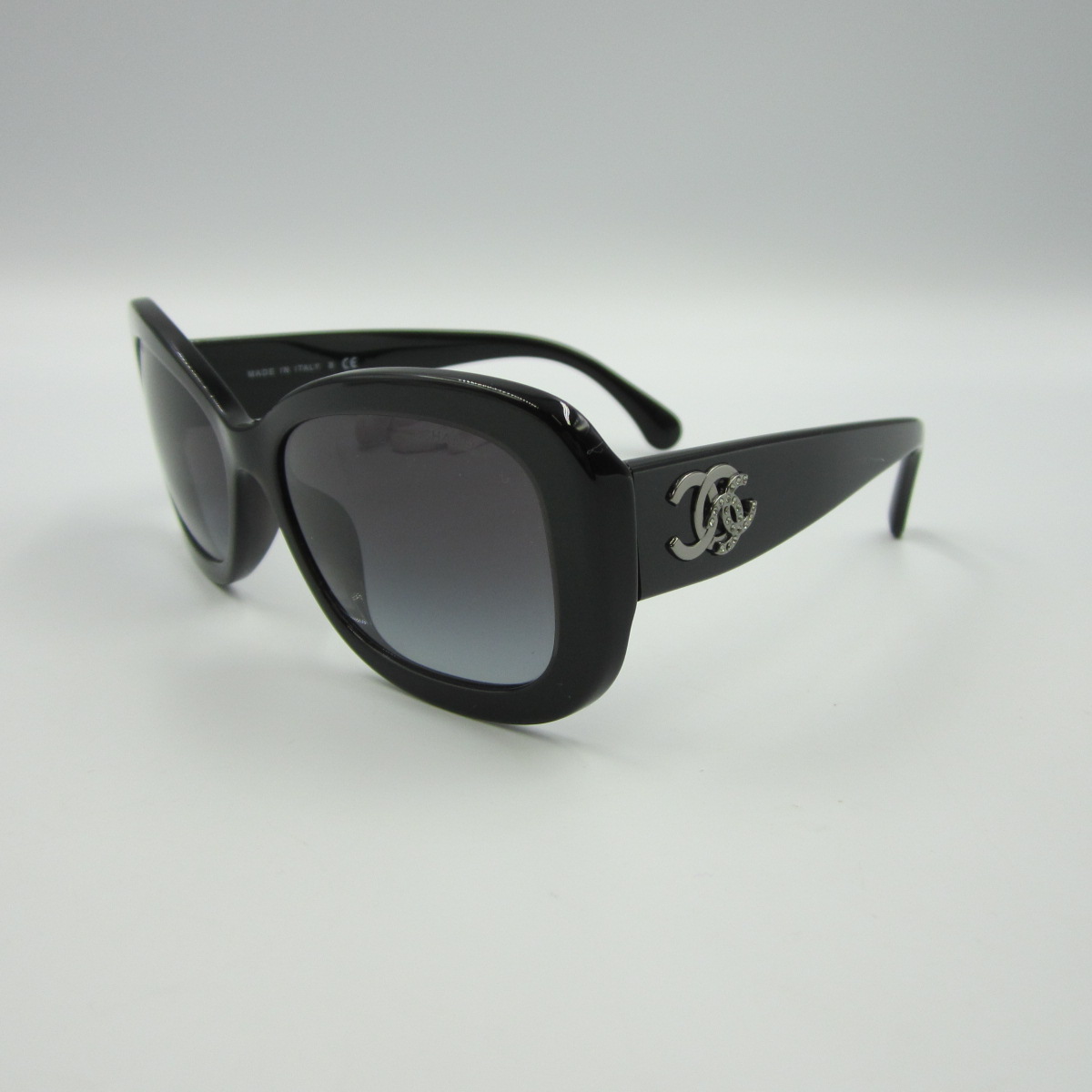 CHANEL　シャネル　サングラス　マトラッセ　61□17　140　保管袋付き CHANEL シャネル サングラス マトラッセ 61□17 140 保管袋付き