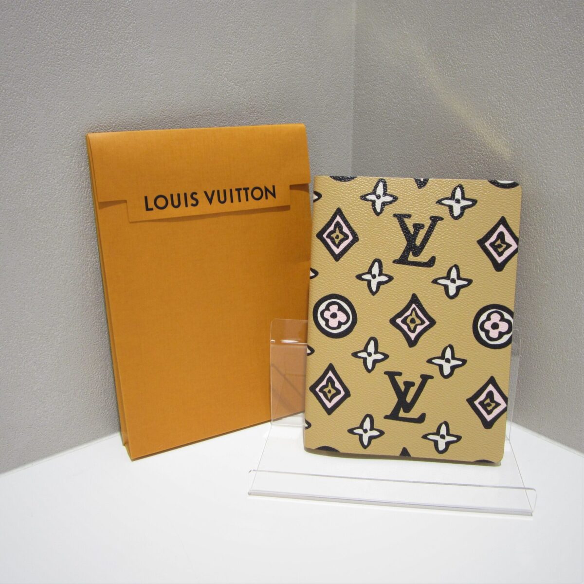 LOUIS VUITTON GI0655カイエ・クレマンス 210912