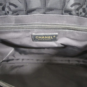 CHANEL ニュートラベルライントートPM 内側 220212.JPG