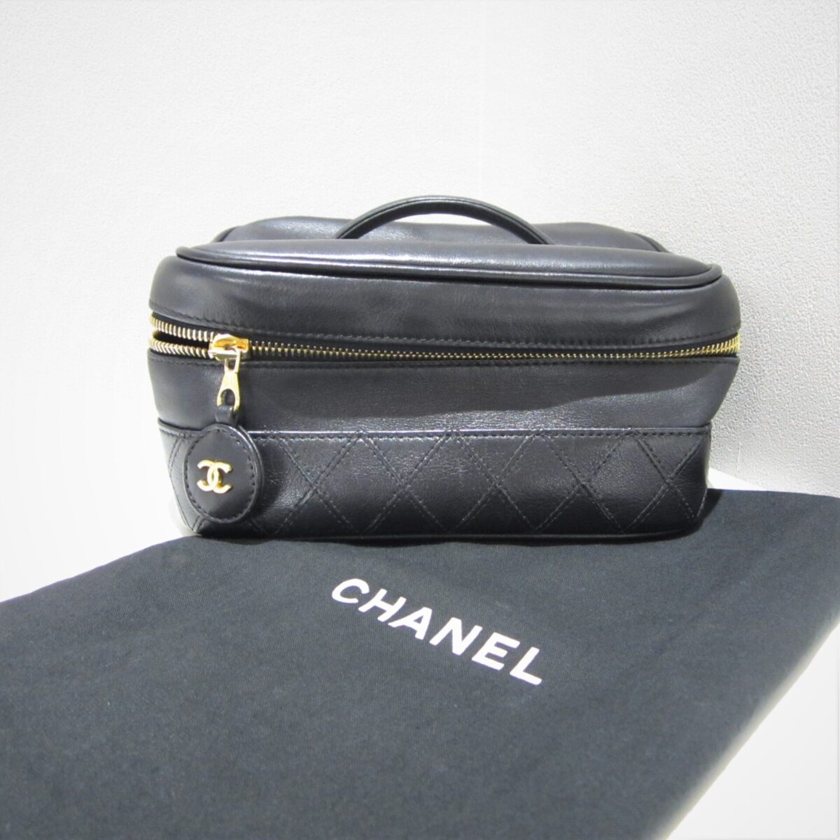 CHANEL A01618 Bicoloreバニティバッグ 210928