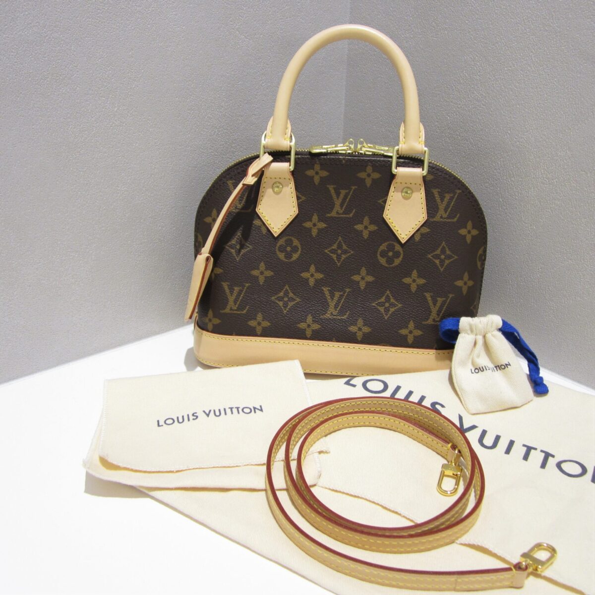 Louis Vuitton  ルイヴィトン M53152 アルマBB 210704