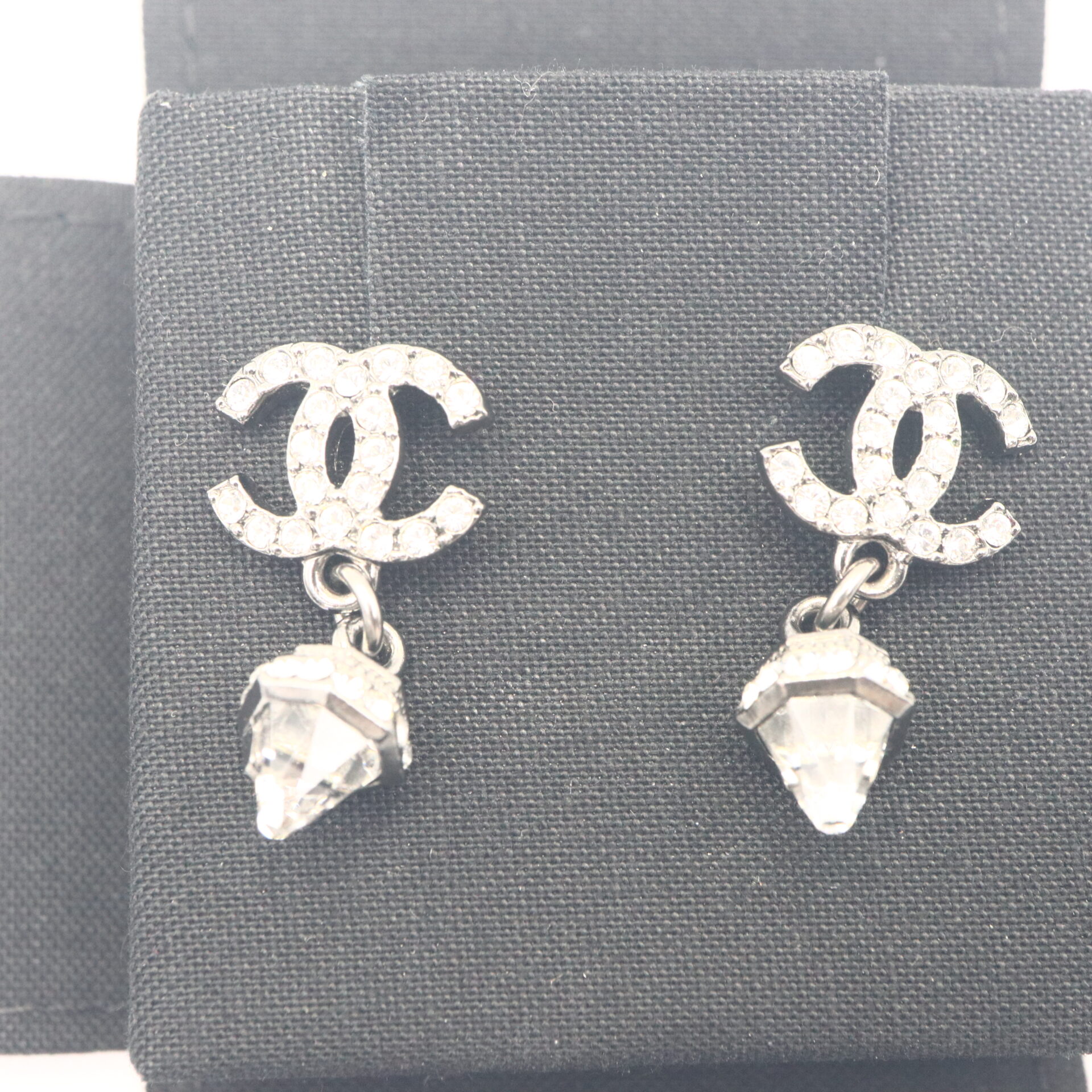 買取実績】シャネル（CHANEL） ラインストーンピアス【かんてい局 